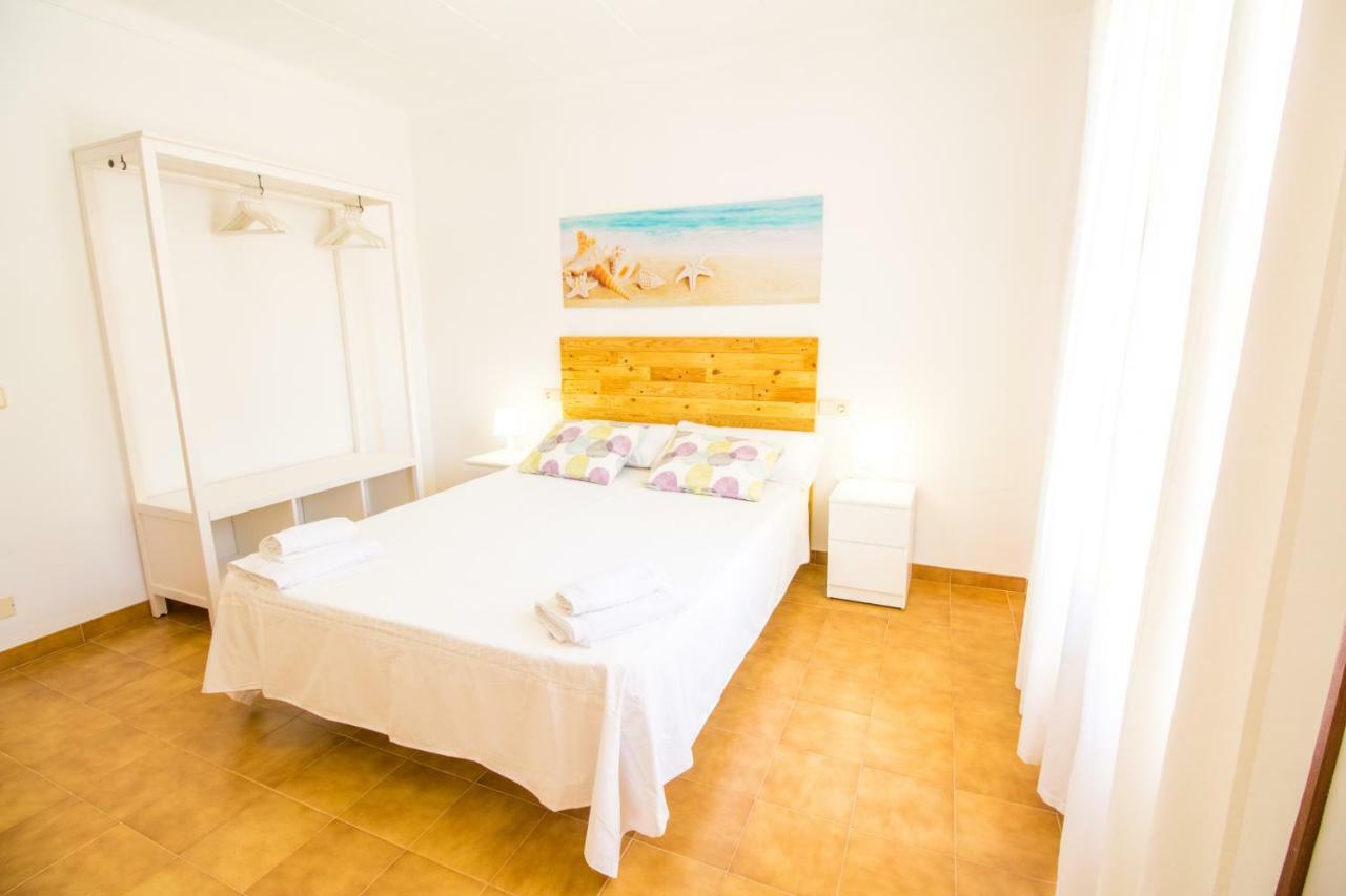 Beautiful private villa on the sea Santanyí Esterno foto