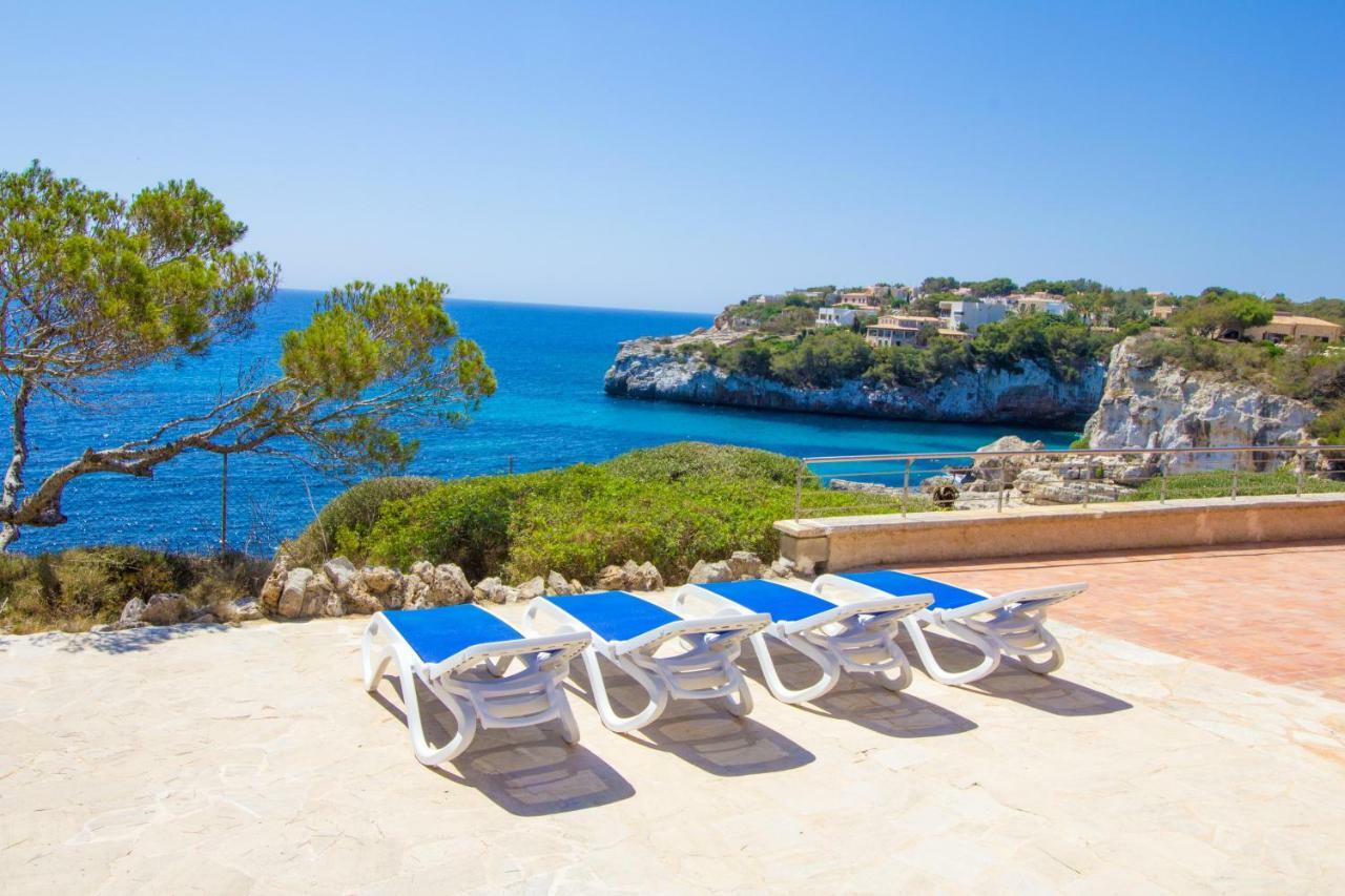 Beautiful private villa on the sea Santanyí Esterno foto