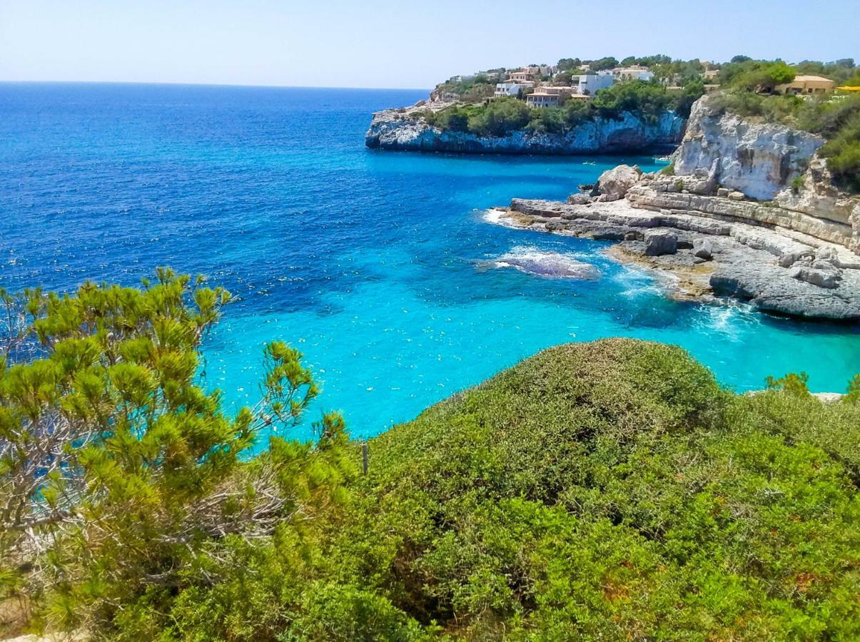 Beautiful private villa on the sea Santanyí Esterno foto