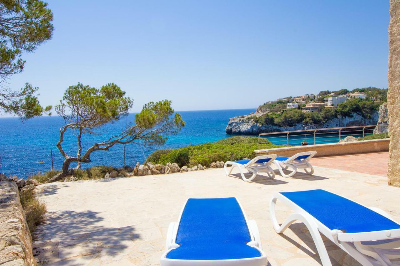 Beautiful private villa on the sea Santanyí Esterno foto